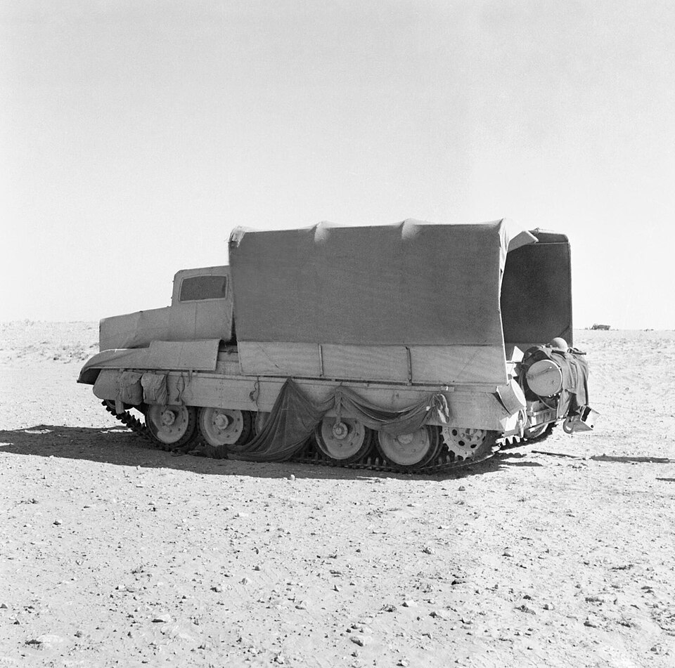 File:IWM-E-18461-Crusader-camouflaged-19421026.jpg